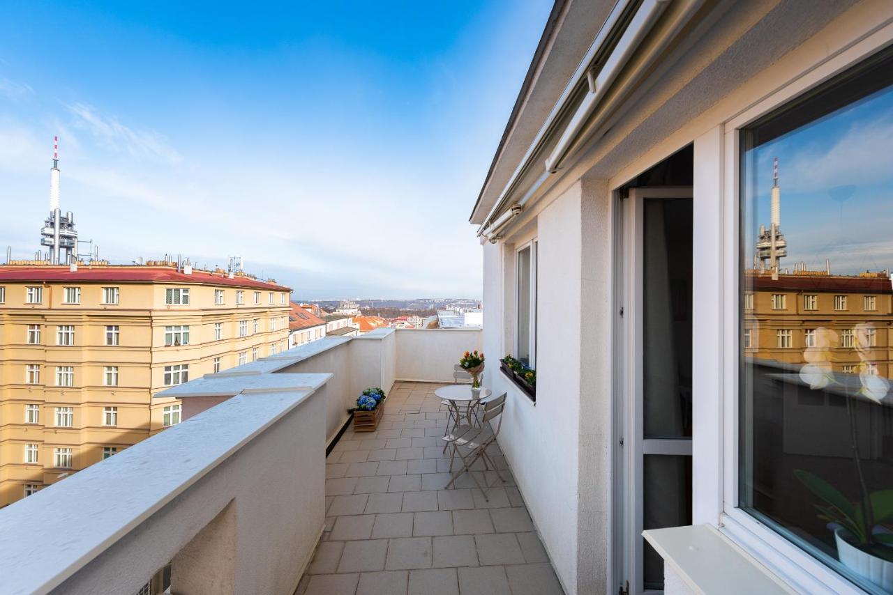 Bright Charming Apt With Terrace, Parking & Airco. براغ المظهر الخارجي الصورة