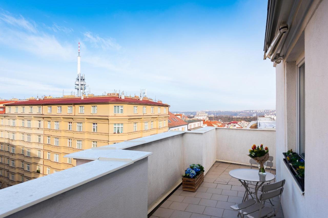 Bright Charming Apt With Terrace, Parking & Airco. براغ المظهر الخارجي الصورة